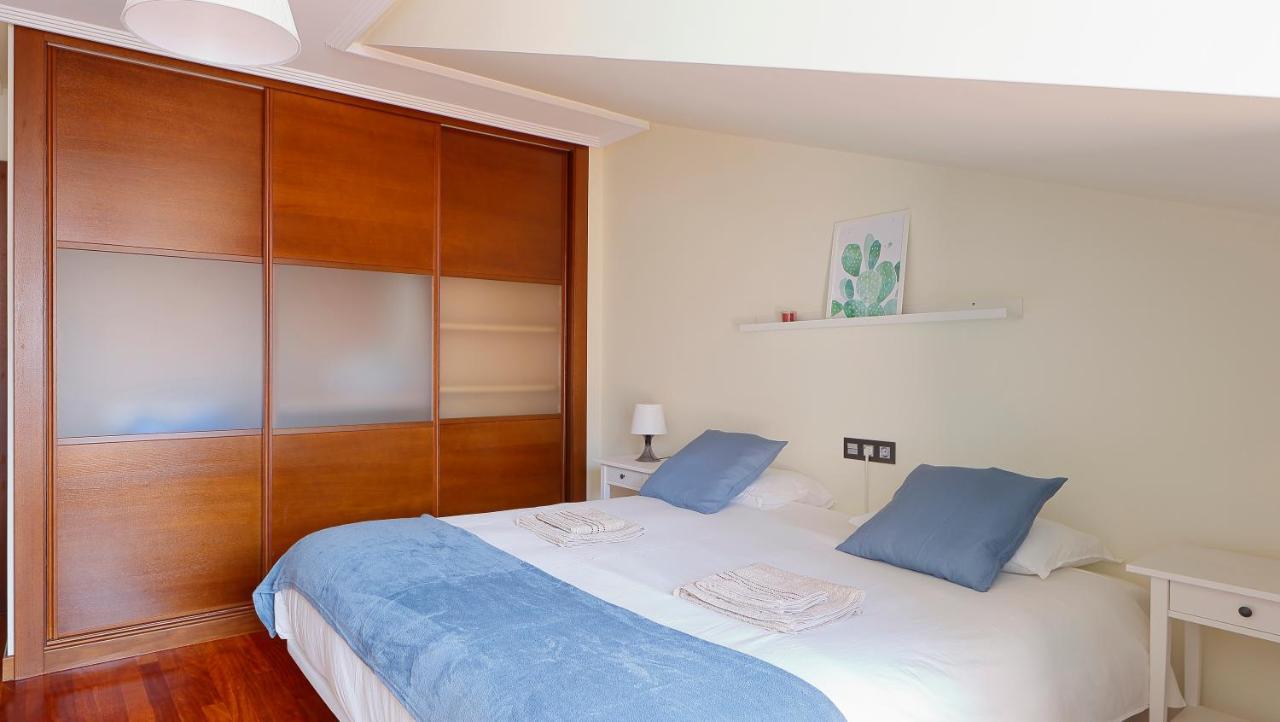 Atico Con Terraza, Vistas Al Mar Y Parking En Playa De S Lorenzo Gijon Bagian luar foto
