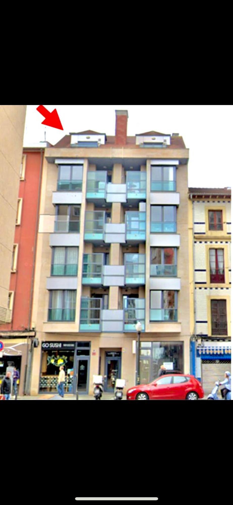 Atico Con Terraza, Vistas Al Mar Y Parking En Playa De S Lorenzo Gijon Bagian luar foto